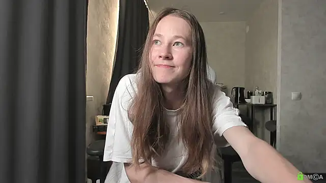 Snapshot of Courtney_Luv chatting on 06/25/26, 03:49 Courtney Luv online show from 06/25/26, 03:49