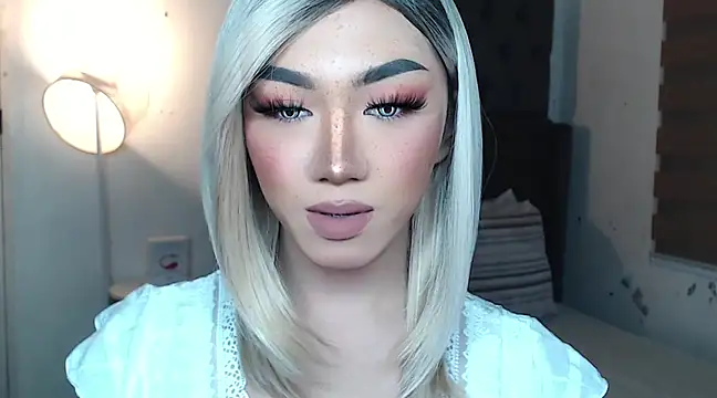 Local Hoelyx online show from 03/23/25, 07:31