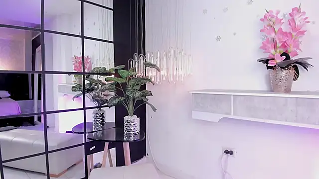  liathompsom09 online show from 01/31/25, 06:14