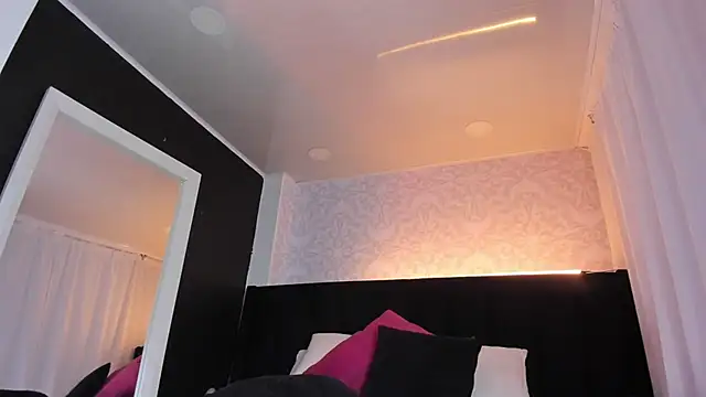  liathompsom09 online show from 03/13/25, 03:06