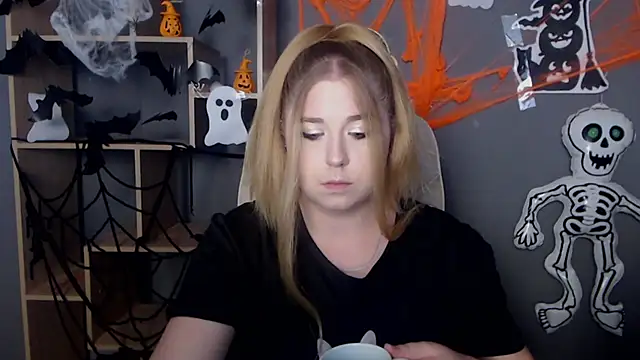 JessikaDaniel online show from 10/16/25, 06:25