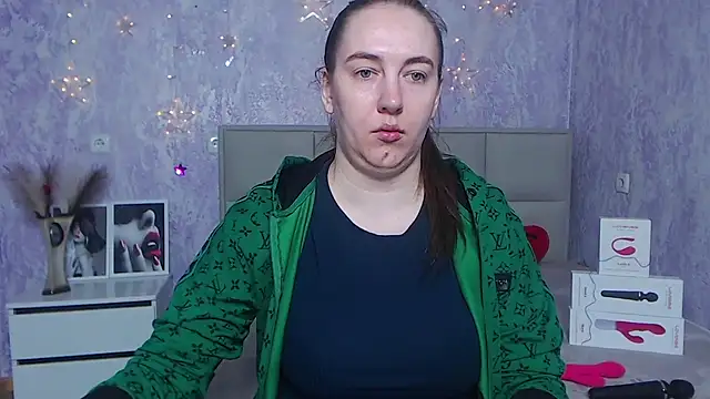 Snapshot of KaleyReed chatting on 01/29/25, 06:54 KaleyReed online show from 01/29/25, 06:54