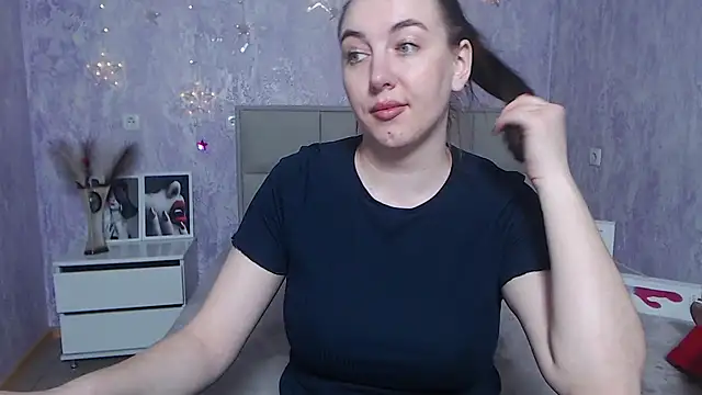 Snapshot of KaleyReed chatting on 01/29/25, 10:27 KaleyReed online show from 01/29/25, 10:27
