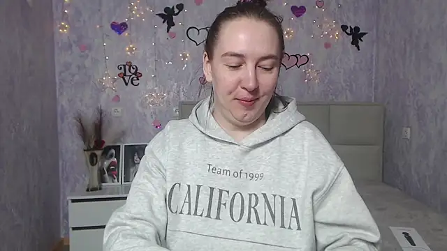 Snapshot of KaleyReed chatting on 02/28/25, 10:30 KaleyReed online show from 02/28/25, 10:30