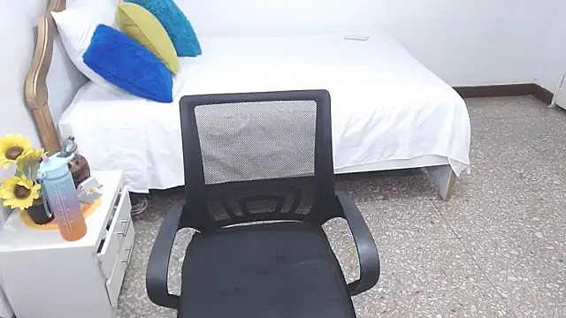 emiliaa hot online show from 01/26/25, 10:35