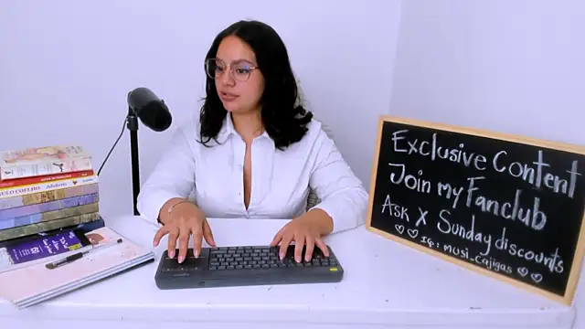 susy angel online show from 06/08/26, 02:45