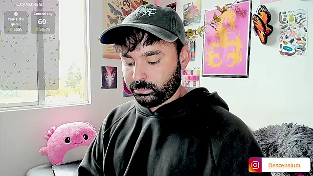 Snapshot of johnnyalx chatting on 10/30/25, 04:19 johnnyalx online show from 10/30/25, 04:19