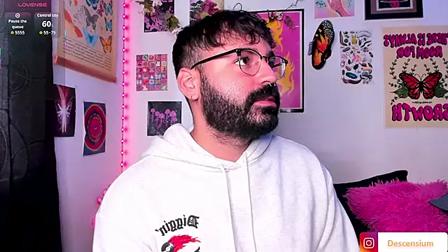 Snapshot of johnnyalx chatting on 02/02/26, 07:12 johnnyalx online show from 02/02/26, 07:12