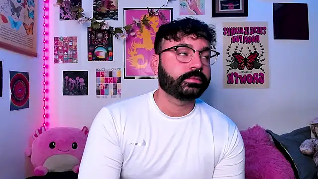 Snapshot of johnnyalx chatting on 02/07/26, 07:17 johnnyalx online show from 02/07/26, 07:17