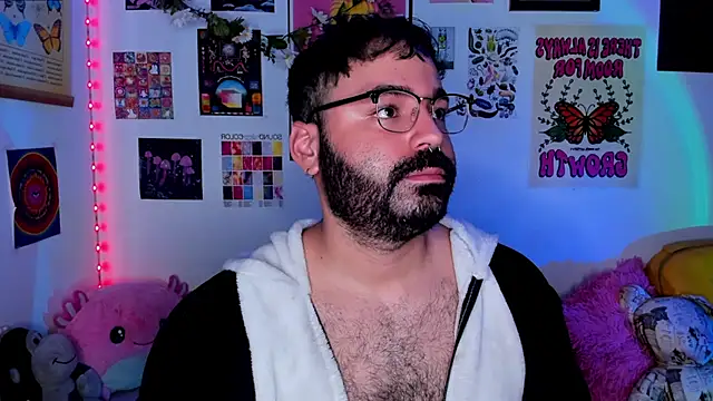 Snapshot of johnnyalx chatting on 03/11/26, 06:03 johnnyalx online show from 03/11/26, 06:03