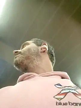 Snapshot of maxbigol chatting on 12/02/24, 04:09 maxbigol online show from 12/02/24, 04:09