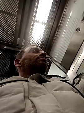 Snapshot of maxbigol chatting on 12/14/24, 10:39 maxbigol online show from 12/14/24, 10:39