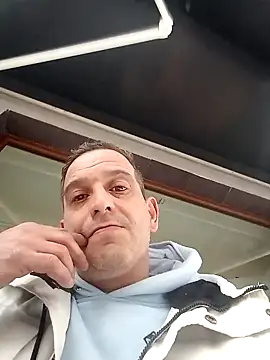 Snapshot of maxbigol chatting on 01/24/25, 08:55 maxbigol online show from 01/24/25, 08:55