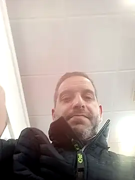 Snapshot of maxbigol chatting on 02/06/25, 11:21 maxbigol online show from 02/06/25, 11:21