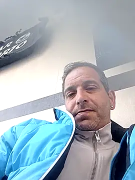 Snapshot of maxbigol chatting on 03/09/25, 10:30 maxbigol online show from 03/09/25, 10:30