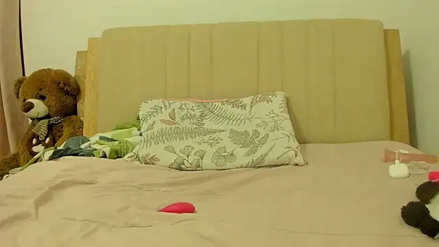 roniewester online show from 10/28/25, 11:51