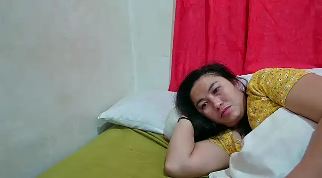 Snapshot of LalaiAsian chatting on 02/11/25, 06:44 LalaiAsian online show from 02/11/25, 06:44