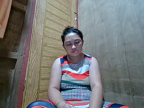 LalaiAsian online show from 11/29/25, 08:56