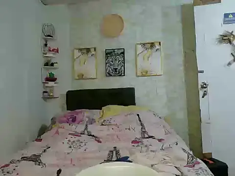 Hebefemme online show from 04/03/26, 02:37