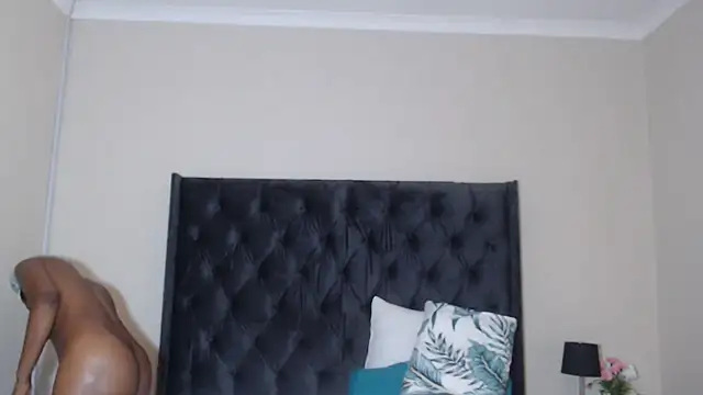 Sexynaughty Gal online show from 12/17/24, 08:21