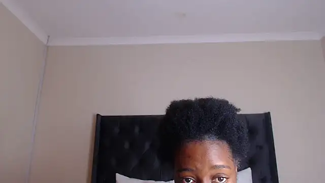 Sexynaughty Gal online show from 03/23/25, 12:36