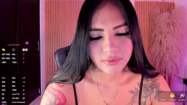 karol green  online show from 10/11/25, 02:55