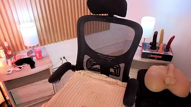 MarianL0ve online show from 07/20/26, 10:39