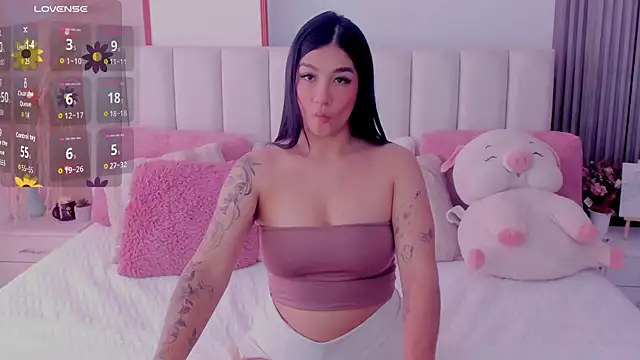 Skcarlet beckett online show from 10/24/25, 01:18