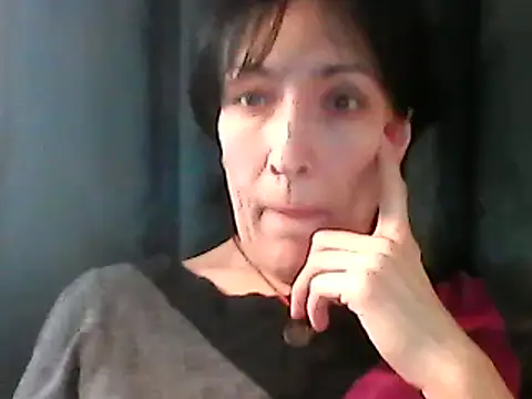 SunnyAmorre online show from 02/08/25, 12:39