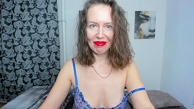 Snapshot of BrendaCain chatting on 02/03/25, 12:36 BrendaCain online show from 02/03/25, 12:36