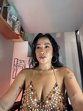 Snapshot of AsianMilfSheryl chatting on 07/08/26, 07:02 AsianMilfSheryl online show from 07/08/26, 07:02