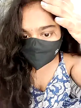 Snapshot of riya-baby chatting on 06/02/26, 01:51 riya-baby online show from 06/02/26, 01:51