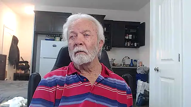 Snapshot of rockpoint69 chatting on 11/28/25, 03:58 rockpoint69 online show from 11/28/25, 03:58