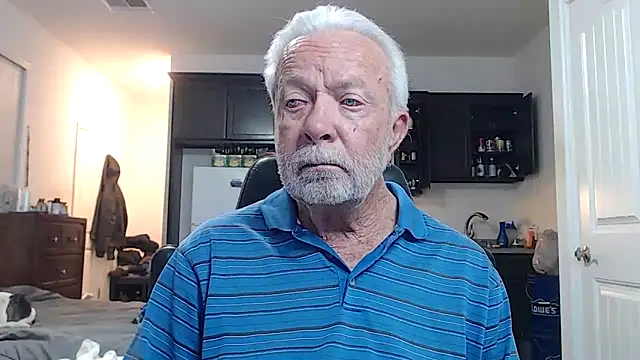 Snapshot of rockpoint69 chatting on 03/02/26, 10:44 rockpoint69 online show from 03/02/26, 10:44