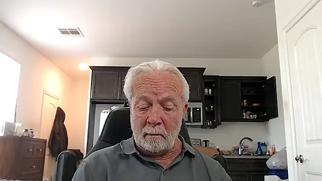 rockpoint69 online show from 04/29/26, 03:38