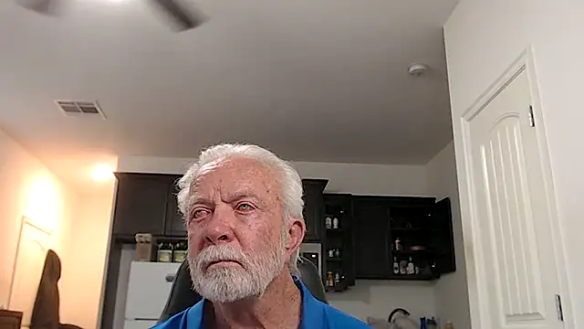 Snapshot of rockpoint69 chatting on 05/03/26, 12:38 rockpoint69 online show from 05/03/26, 12:38