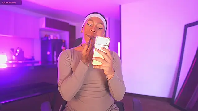 AmberRaus online show from 04/14/26, 11:27