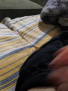 Snapshot of Yaramaz331 chatting on 03/06/25, 01:27 Yaramaz331 online show from 03/06/25, 01:27