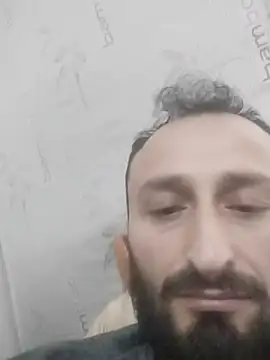 Snapshot of Yaramaz331 chatting on 03/18/25, 01:31 Yaramaz331 online show from 03/18/25, 01:31