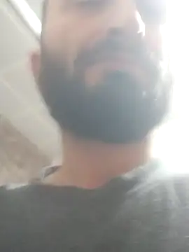 Snapshot of Yaramaz331 chatting on 03/18/25, 05:31 Yaramaz331 online show from 03/18/25, 05:31