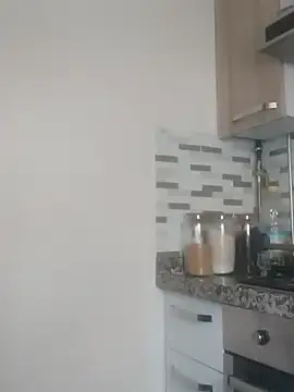 Snapshot of Yaramaz331 chatting on 03/22/25, 12:14 Yaramaz331 online show from 03/22/25, 12:14