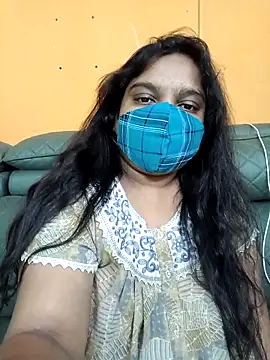 lovely-latha online show from 02/24/26, 10:57