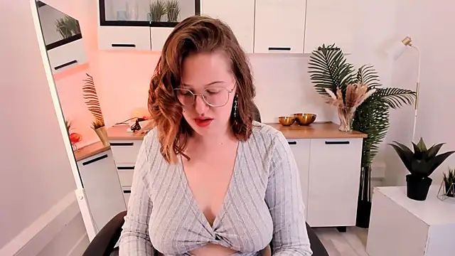 Charmy Gracy online show from 02/24/26, 10:46