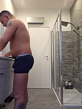 Snapshot of kekko-1982 chatting on 12/03/24, 01:54 kekko-1982 online show from 12/03/24, 01:54