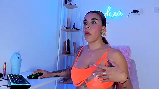 andrea lopezz  online show from 02/07/25, 02:29