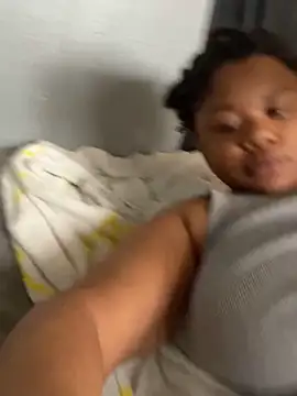 HEARTBREAKBRE online show from 12/06/24, 07:34