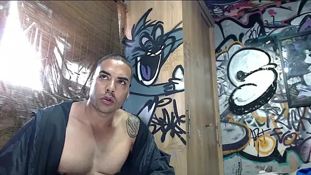 Snapshot of Justin_Frank chatting on 05/07/26, 03:17 Justin Frank online show from 05/07/26, 03:17