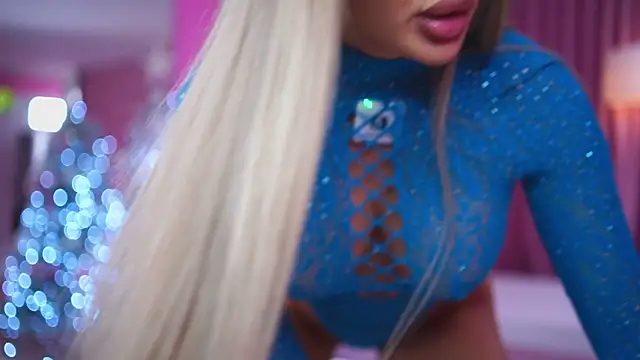 AshleySinn online show from 12/20/25, 10:00