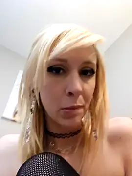 AmethystFoxx online show from 03/12/25, 12:31
