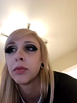 AmethystFoxx online show from 11/29/25, 09:40